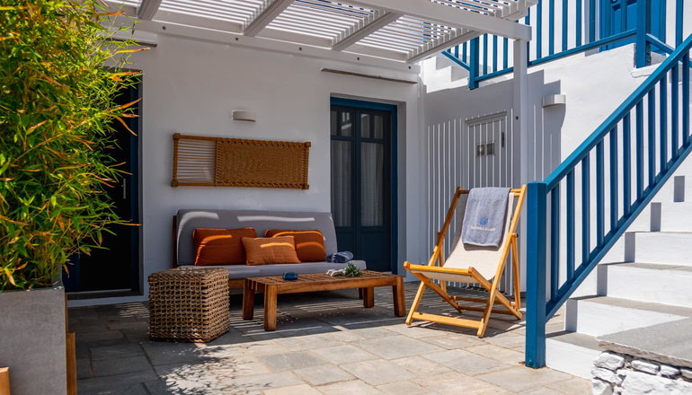 Sifnos House Rooms & Spa