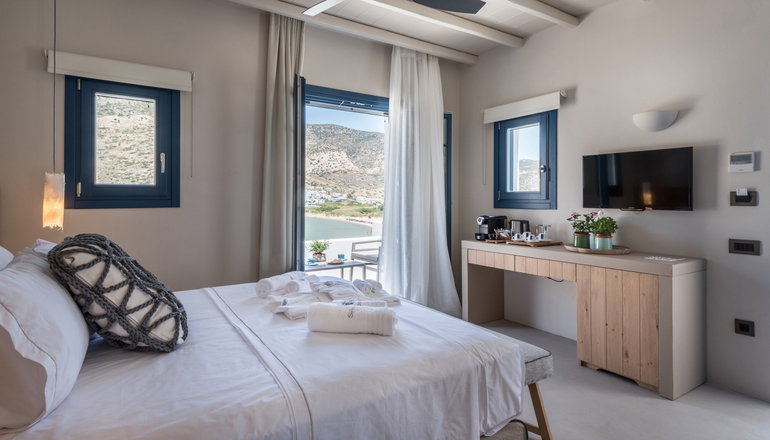 Sifnos House Rooms & Spa