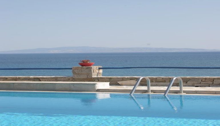 Silver Rocks Hotel