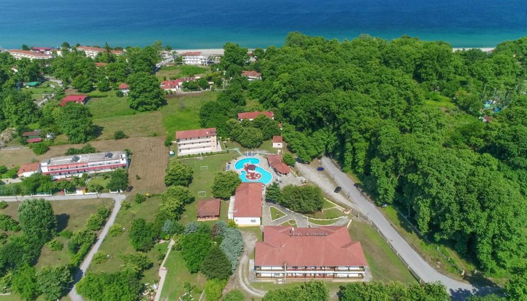 Sintrivanis Resort Beach