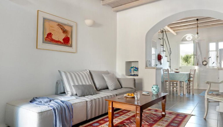 Skaris Guesthouse