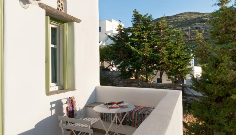 Skaris Guesthouse