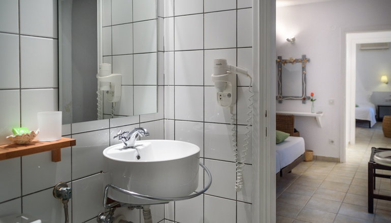 Skiathos Holidays Suites & Villas - Βρομόλιμνος, Σκιάθος