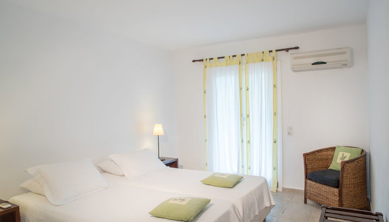 Skiathos Holidays Suites & Villas - Βρομόλιμνος, Σκιάθος
