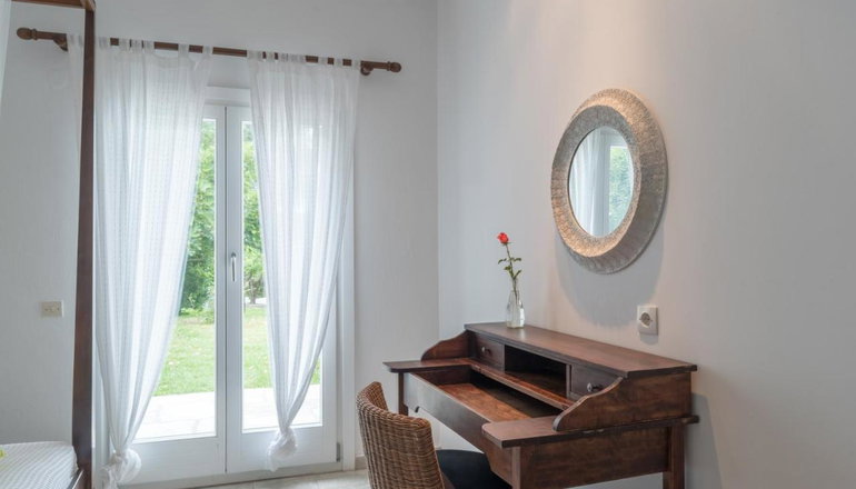 Skiathos Holidays Suites & Villas - Βρομόλιμνος, Σκιάθος
