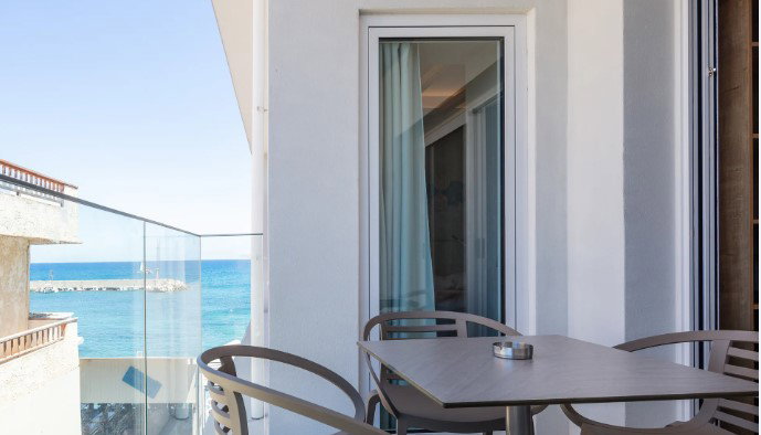 Skipper Beachfront Suites - Χερσόνησος, Κρήτη