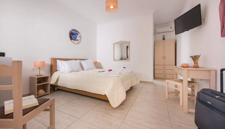 Smaragdi Hotel
