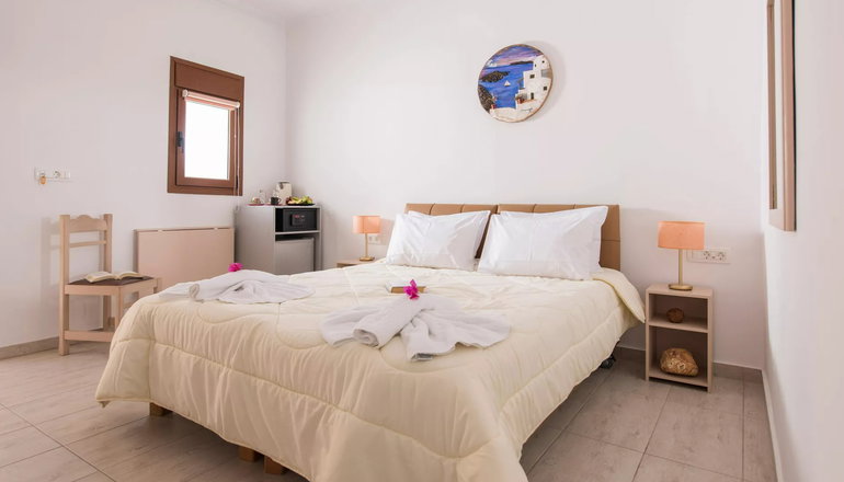Smaragdi Hotel
