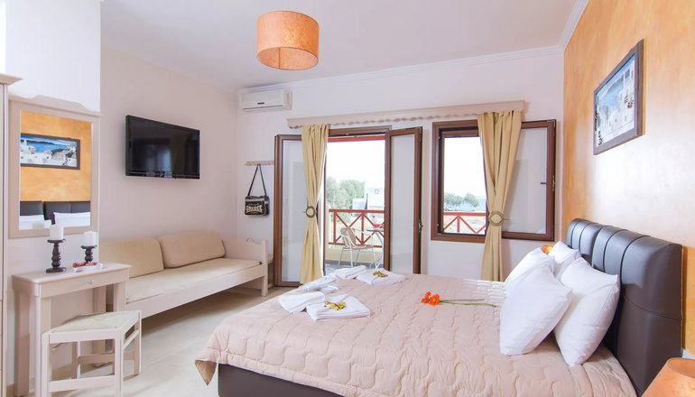 Smaragdi Hotel