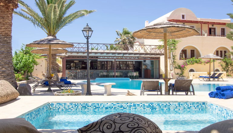 Smaragdi Hotel