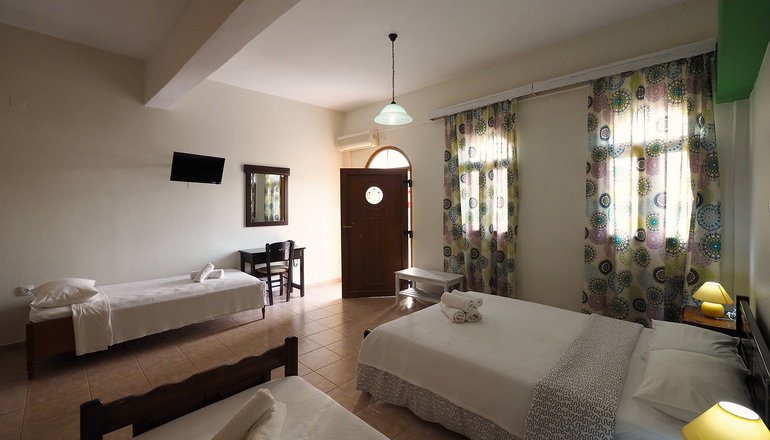 Sofia Limeni Apartments