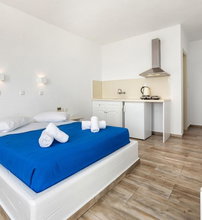 Stratos Apartments & Studios