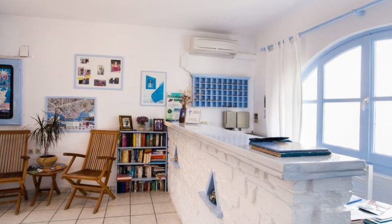 Stratos Apartments & Studios
