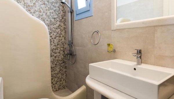 Stratos Apartments & Studios