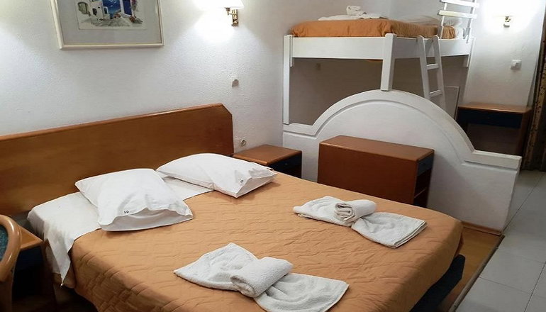Summer Dream Hotel