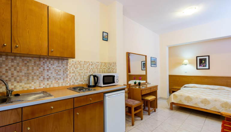 Summer Memories Hotel