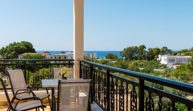 Summer Memories Hotel