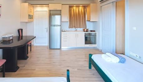 Sunny Place Resort - Δορούφι, Πόρτο Χέλι