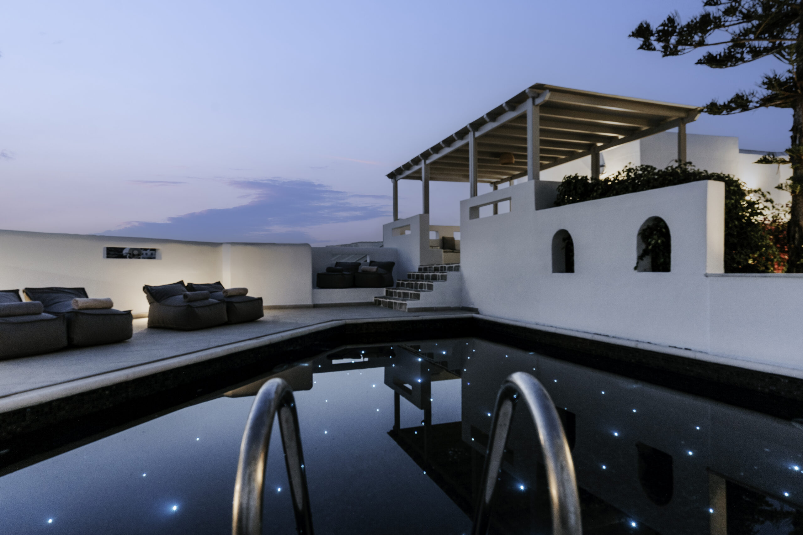 Sunrise Paros by Mr and Mrs White - Νάουσα, Πάρος