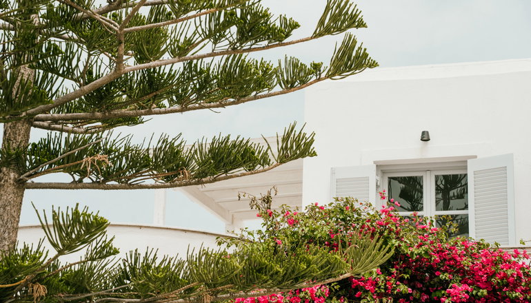 Sunrise Paros by Mr and Mrs White - Νάουσα, Πάρος