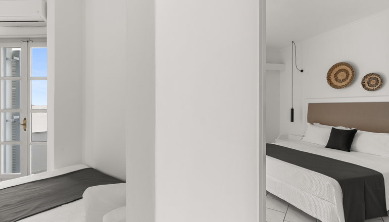 Sunrise Paros by Mr and Mrs White - Νάουσα, Πάρος