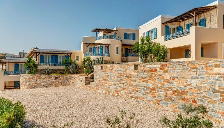 Sunrise Beach Suites - Αζόλιμνος, Σύρος