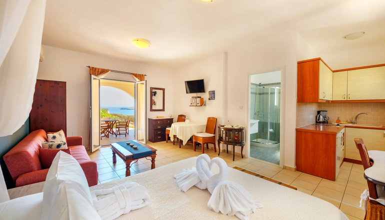 Sunrise Beach Suites - Αζόλιμνος, Σύρος