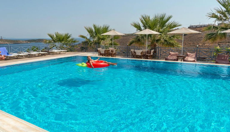 Sunrise Beach Suites - Αζόλιμνος, Σύρος