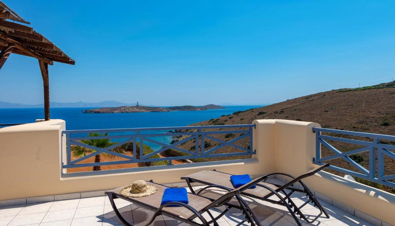 Sunrise Beach Suites - Αζόλιμνος, Σύρος