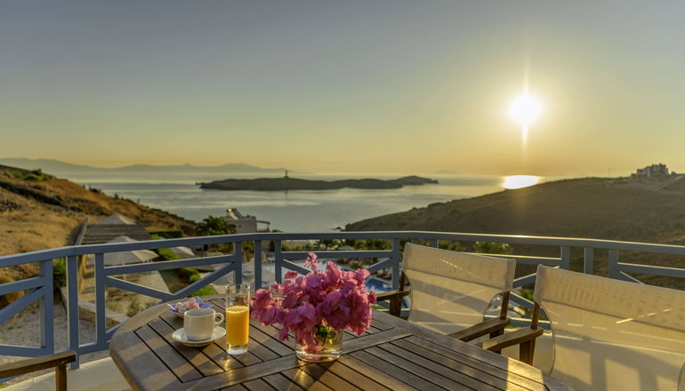 Sunrise Beach Suites - Αζόλιμνος, Σύρος