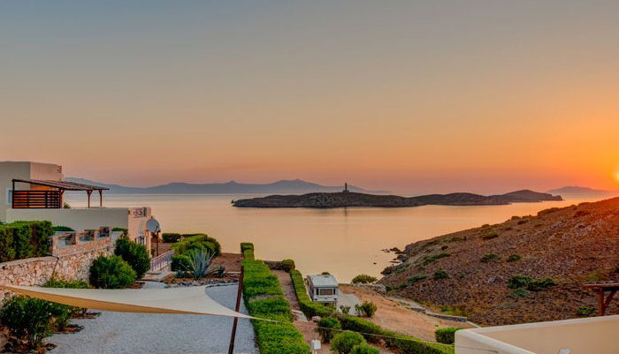 Sunrise Beach Suites - Αζόλιμνος, Σύρος