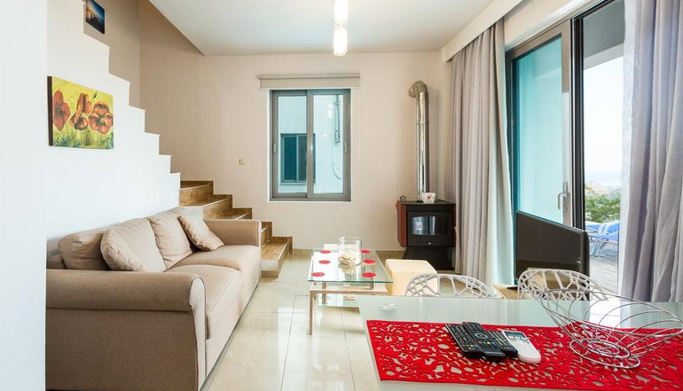 Sunset Luxury Maisonettes & Mariou Apartments
