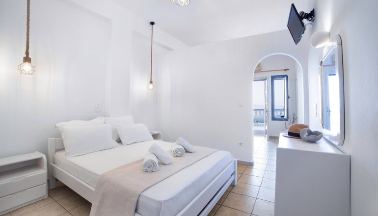 Sunset Studios Andros Island