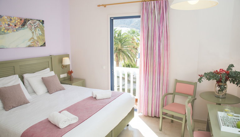 Sunshine Hotel - Καμάρι, Σαντορίνη