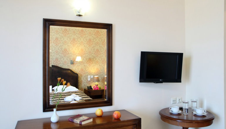 Tesoro Hotel