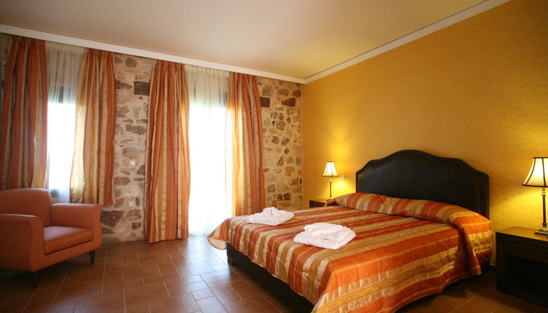 Tesoro Hotel