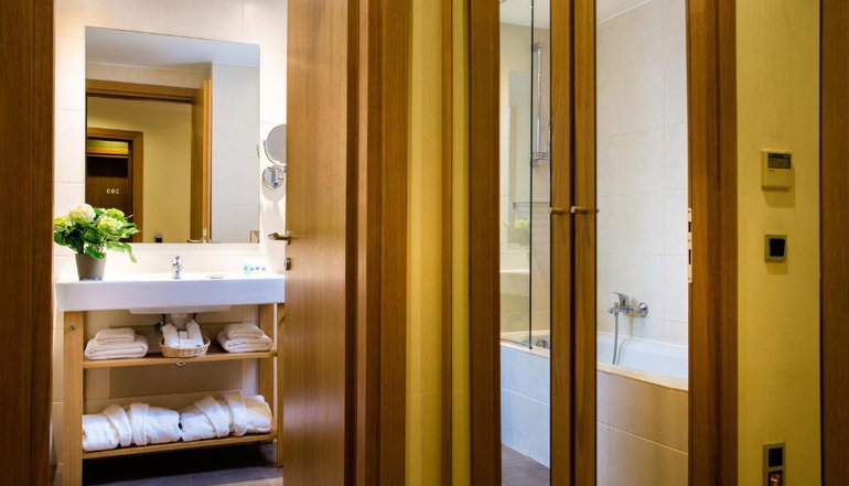 4* The Athens Gate Hotel - Αθήνα
