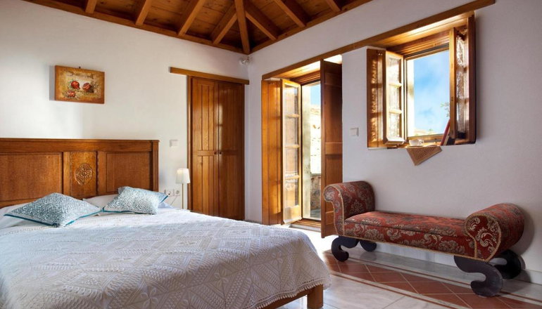 Theophano Art Hotel