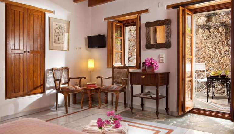 Theophano Art Hotel