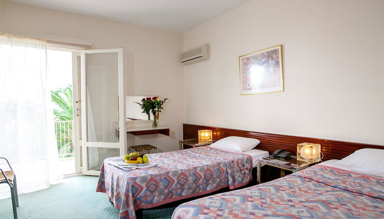 Theoxenia Hotel