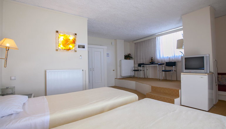 Theoxenia Hotel