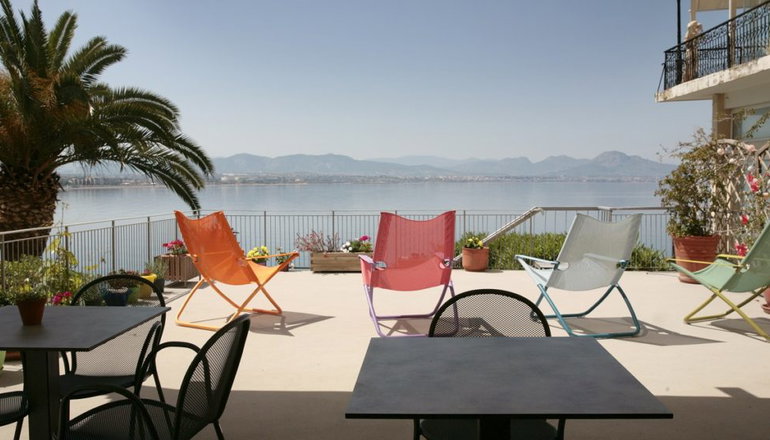 Theoxenia Hotel - Λουτράκι