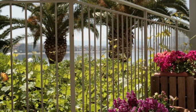 Theoxenia Hotel - Λουτράκι