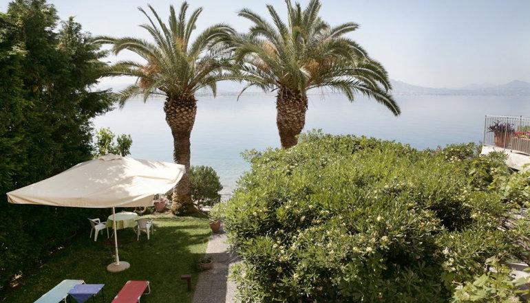 Theoxenia Hotel - Λουτράκι