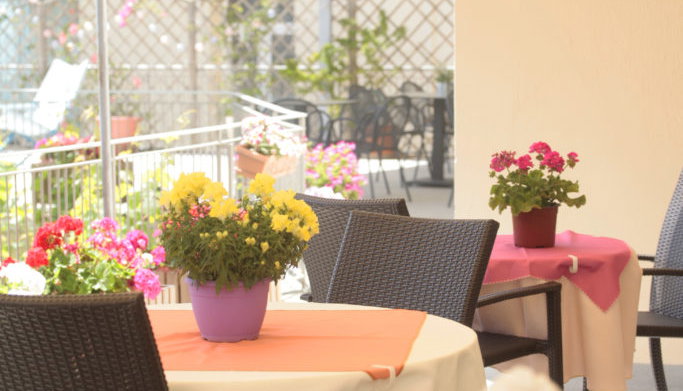 Theoxenia Hotel - Λουτράκι