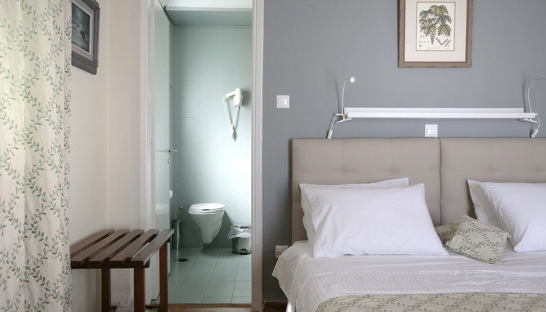 Theoxenia Hotel - Λουτράκι