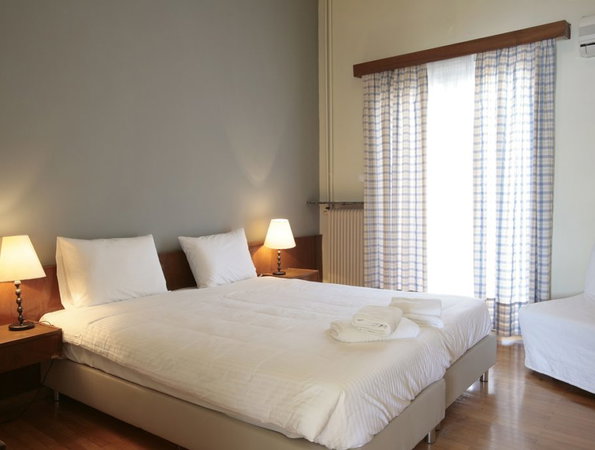 Theoxenia Hotel - Λουτράκι