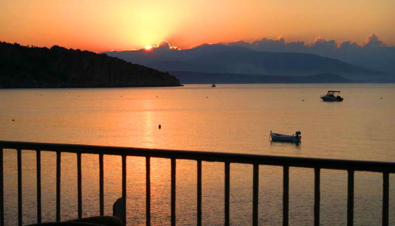 Tolo Hotel