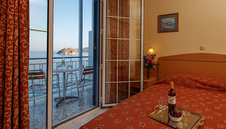 Tolo Hotel