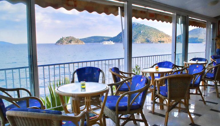 Tolo Hotel